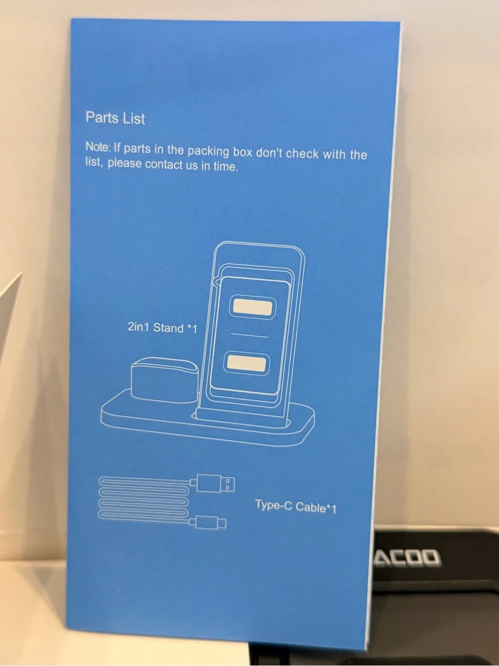 BEACOO 2-in-1 Wireless Charging Stand in Black